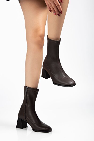 serkanseyyid HC-2700 حذاء نسائي بسحاب وكعب بني