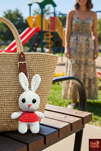 PERİNUVİA سلسلة مفاتيح أميجورومي مصنوعة يدويًا - لعبة صغيرة للهدايا باللون ال...