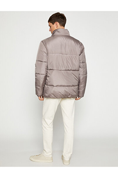 Koton Lesklé Puffer Jacket Stojánek s límcem na zip s kapsou Detailní voděodolný