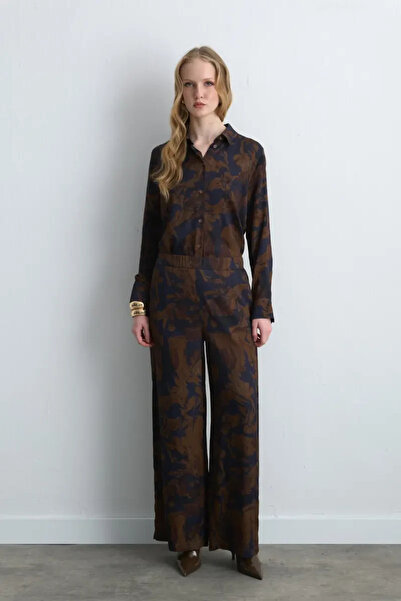 Gusto Παντελόνι από βισκόζη σατέν με φαρδιά πόδια της συλλογής Anka - Καφέ