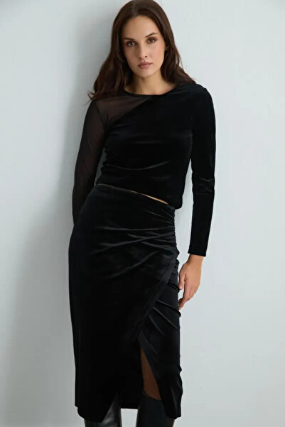 Gusto Wrap Cut Velvet Skirt - Black