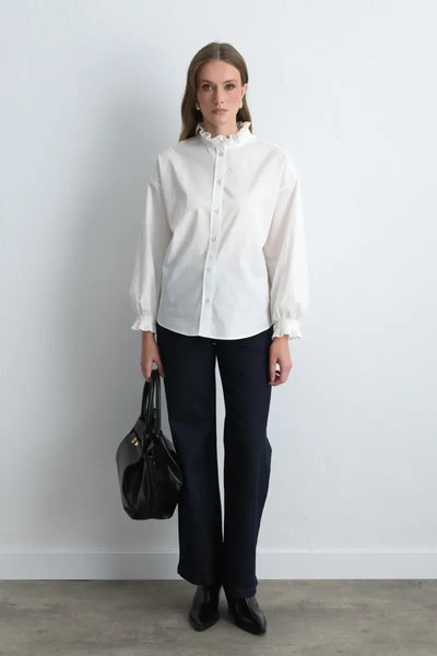 Gusto Cotton Shirt with Pleated Collar and Sleeves - White
