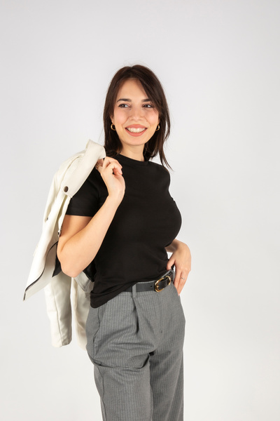 Bisiklet Yaka Kadın T-Shirt