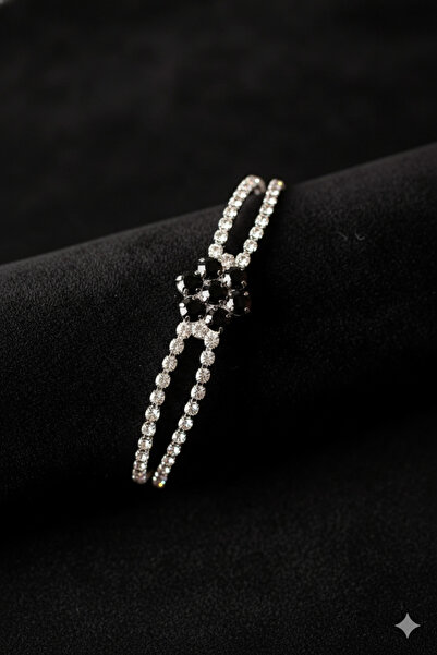 BİJUTERRİ Gümüş Kaplama Siyah Taşlı Çiçek Su Yolu Bileklik