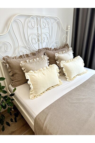 Decamor home Milky Coffee Ruffled Bed Runner Throw Pillow Set Bedspread Double Size 3 Pieces