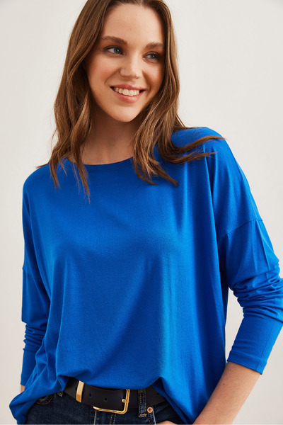 Olalook Saks kék viszkóz blúz - Crew nyakú, denevérfüggöny BLZ- 19002588
