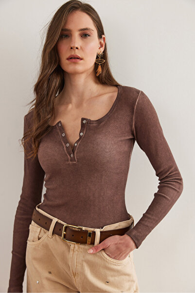 Olalook Women's Camisole Blouse with Bitter Brown Placket and Wash - Blz- 19000588