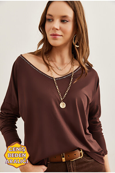 Olalook Bitter Brown Silver Stitching Detaillierte V-Ausschnitt-Viskosebluse für Damen BLZ- 19002747