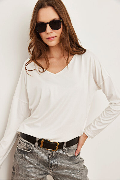 Olalook Women's Ecru Silver Stitching Detailed V-Neck Viscose Blouse Blz- 19002747