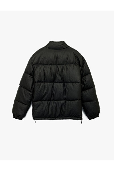 Koton Regular Fit Flap Pocket Detailed Zippered Long Sleeve Mock Neck Winter Puffer Coat