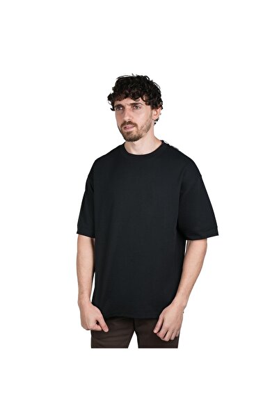 Giordano Men's Oversized Jacquard Texture Crew Neck SoronaTee