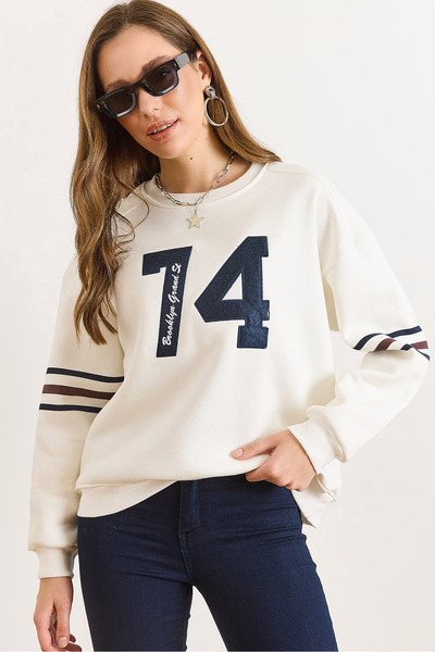 Olalook Women's White Sleeve Stripe Stitching Detailed Fleece-Lined Sweatshirt Swt-19000784