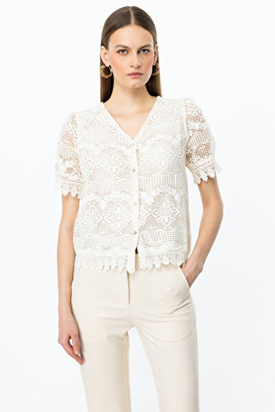 ON Women's V-Neck Short Sleeve Lace Cardigan - Minimalist Style