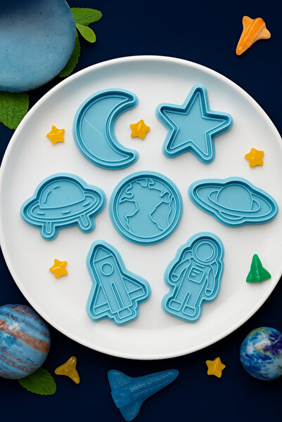 Sunman 7'Li - Uzay Temalı Kurabiye v Oyun Hamuru Kalıbı Seti