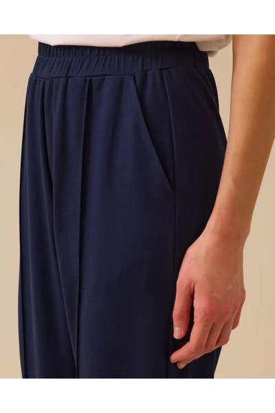 SCL Women's Elastic Waist Tight Leg Sweatpants 10002511011010