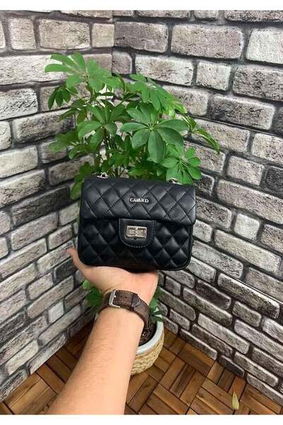 GUARD Siyah Capitone Baskılı Zincirli Deri Kadın Kol Çantası