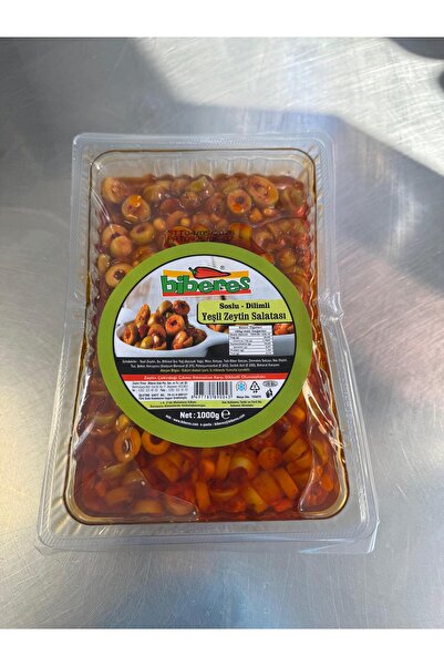 Biberes Soslu Dilimli Yeşil Zeytin Salatası