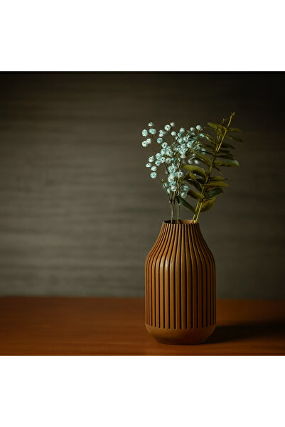 Homentum Bravina | Modern decorative vase with fine vertical lines and Scandinavian design