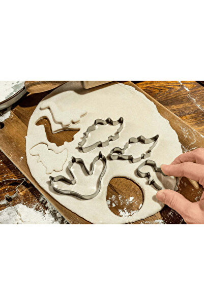 Gadget Master Set de forme pentru tort cu dinozauri