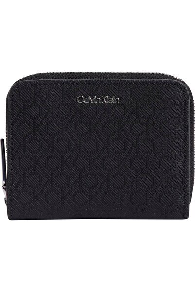 Calvin Klein CK MUST AOP MD ZIP AROUND W FLAP BLACK-OS