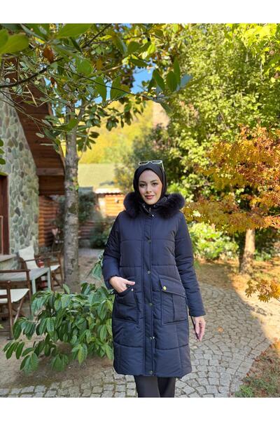 Moodbasic Fur Coat with Hooded Buttons