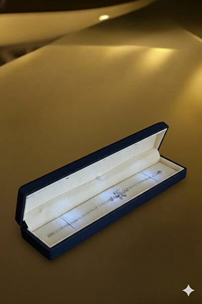 ADA LİFE GÜMÜŞ (PREMİUM IŞIKLI KUTULU) 925 Ayar Gümüş beyaz taşlı Lotus Çiçeğ...