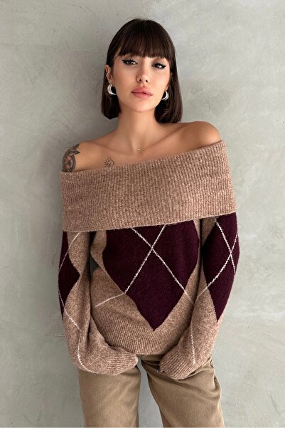 New Now Baklava Pattern Madonna Neck Tricot Sweater