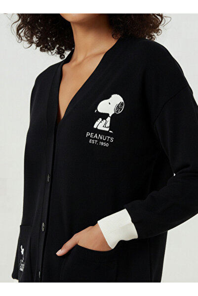 SP Characters Snoopy Embroidered V-neck Cardigan