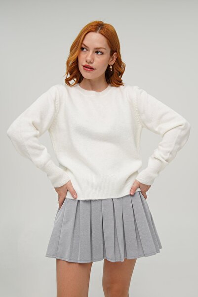 SSO سترة بيضاء - قميص كاجوال للكلية بياقة مستديرة وقصة عادية مقاس S-M متناسق ...