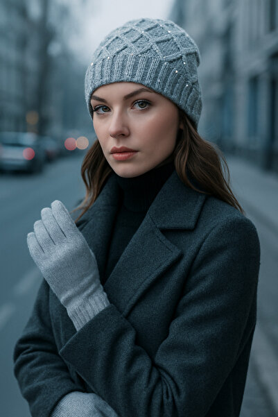 SİSTEM PELUŞ Elegant Knitted Patterned Silvery Beanie & Soft Textured Gloves Set - Winter Combination