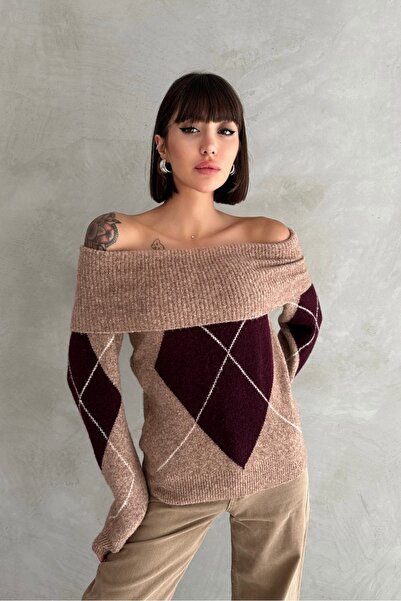 New Now Baklava Pattern Madonna Neck Tricot Sweater