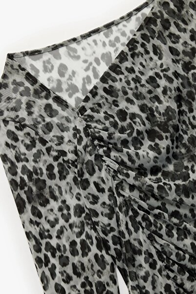 Koton Bluză X Sibil Çetinkaya pentru femei - cu mânecă lungă, guler asimetric, cu model de cerb, din tul transparent 6WAK