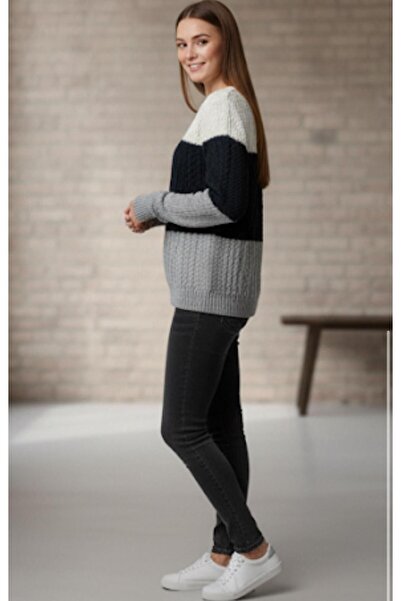 Cockatoo Women's Long Sleeve Crew Neck Color Block Knitwear Sweater Ku3434