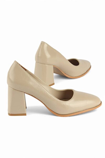 luuq shoes Versa Thick Heel Women's Heeled Shoes