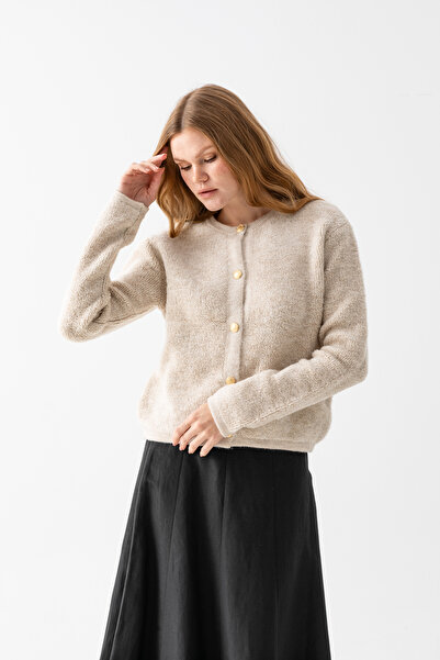 Loov كارديجان ناعم بنسيج منشفة - موديل كارديجان أنيق مع تفاصيل أزرار ذهبية - ...