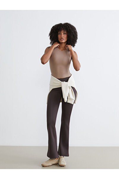 LC Waikiki Esvab Giyim'den Şık Tercihler | Bisiklet Yaka Kadın Sporcu Atleti