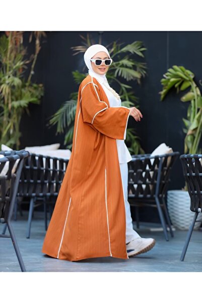 outline A reception jalabiya made of luxurious Egyptian cotton 100%