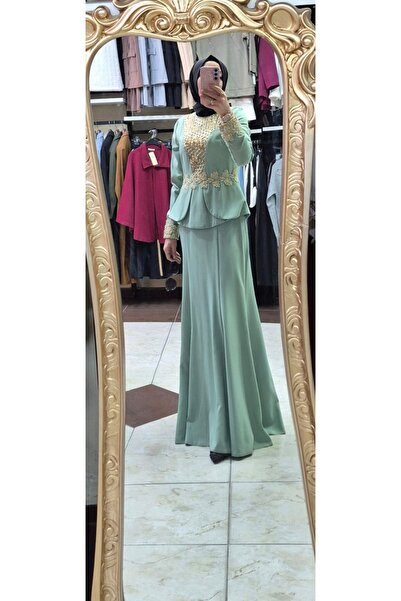 Mintaş فستان سهرة من الساتان الكريب