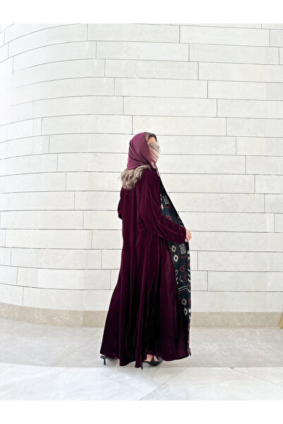 AYA MWT548 - Burgundy velvet abaya with Indian embroidery