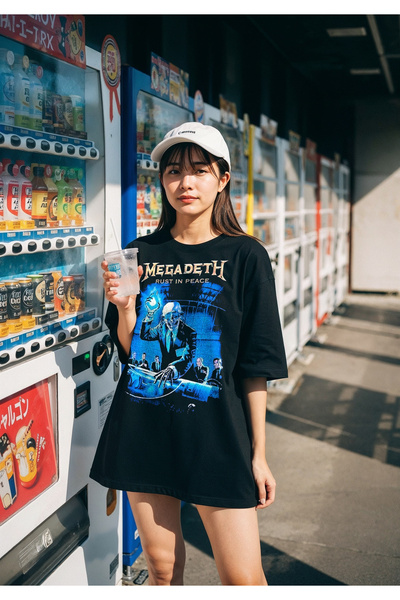 Freak Tshirt Black Color Megadeth Printed Unisex Oversized Cut T-Shirt