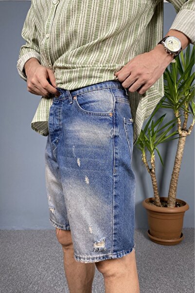 Alışveriş Sokağı Ripped Detailed Denim Shorts