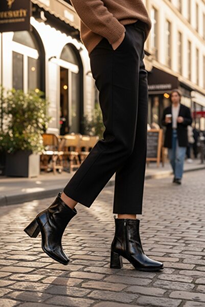 VeliKundura Cizme de damă YANKİ din piele lacuită neagră, cu fermoar, cu vârf...