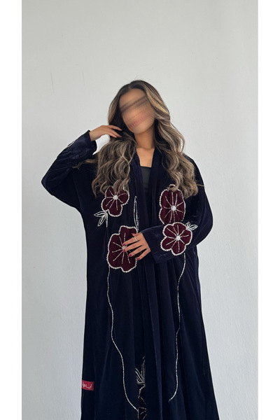 AYA عباية مخملية مع تطريز وخرز
