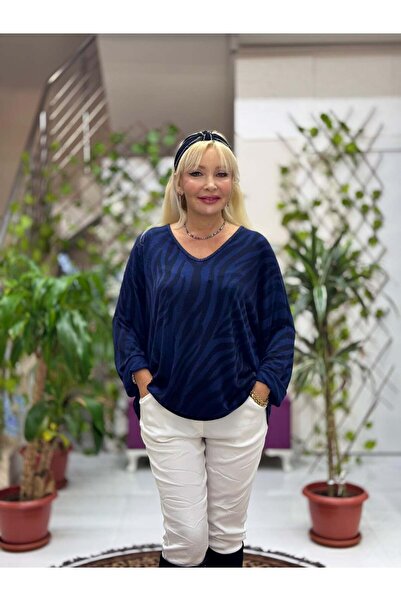 Punta Otantik YG13003 Μπλούζα ιταλικής πλεκτοποίησης με σχέδιο ζέβρα με λαιμόκοψη σε σχήμα V, ασημί, σκούρο μπλε