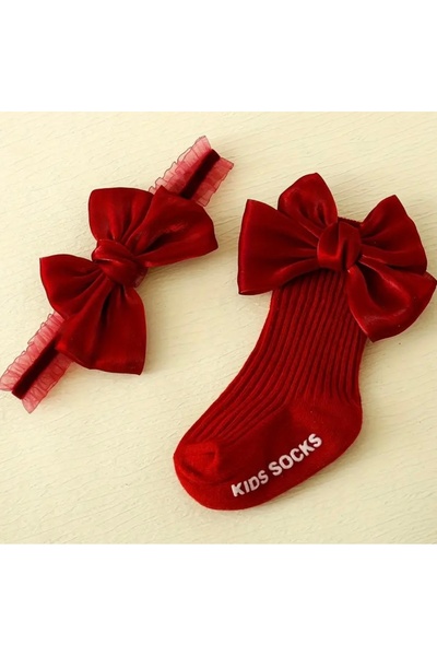 FloresDeCarnaval Velvet Ruby Baby Set – Bow Socks & Headband for Babies (6–12 Months)