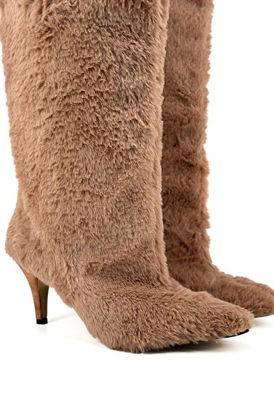 Shoebutik Yovana Biscuit Color Plush Below-The-Knee Women's Heeled Socks