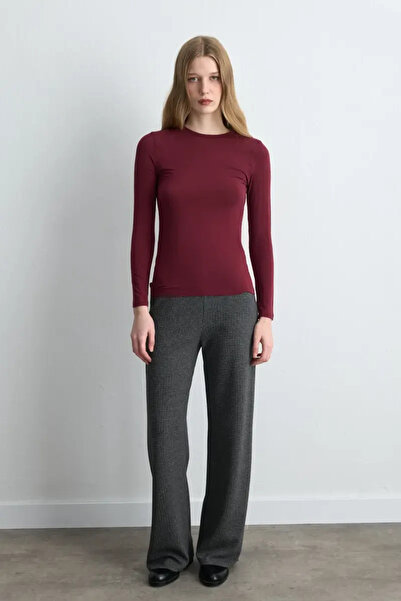 Gusto Crew Neck Cashmere Blouse - Burgundy