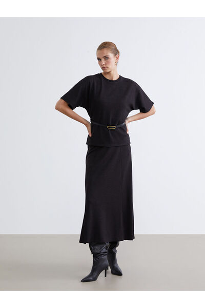 LC Waikiki Μπλούζα με λαιμόκοψη και ζώνη στη μέση