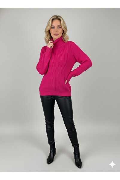Millionaire Women's Fuchsia Pink Thick Knit Turtleneck Sweater