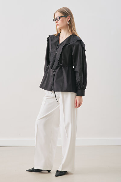 Manuka Embroidered Wide Collar Shirt Black